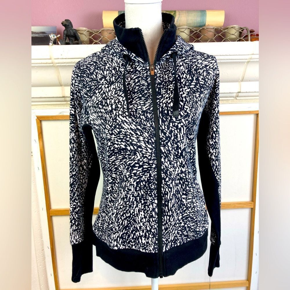 Athleta NWOT heavier weight hoodie w/contrasting turtleneck, sides, cuffs, edge